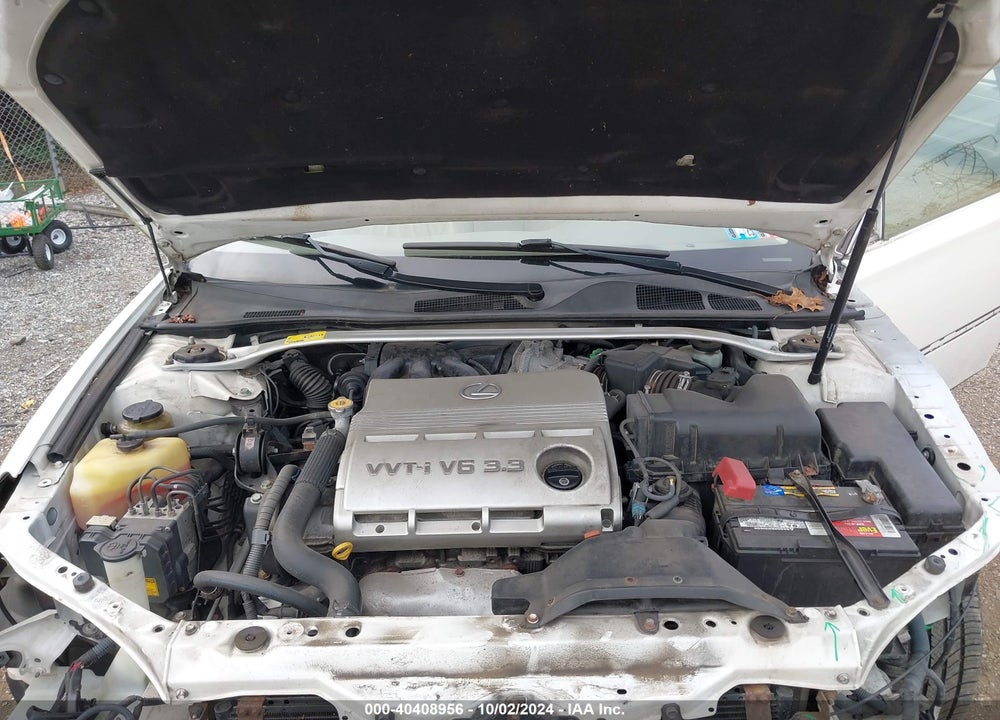 2005 LEXUS ES 330 VIN: JTHBA30G055124766