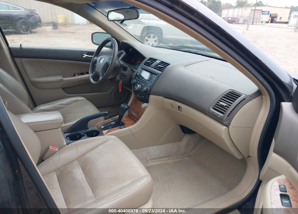 2005 HONDA ACCORD 2.4 EX VIN: 1HGCM56825A191404