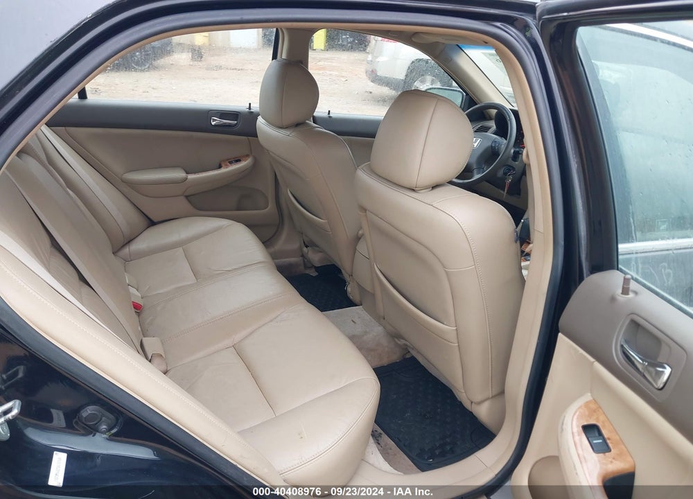 2005 HONDA ACCORD 2.4 EX VIN: 1HGCM56825A191404