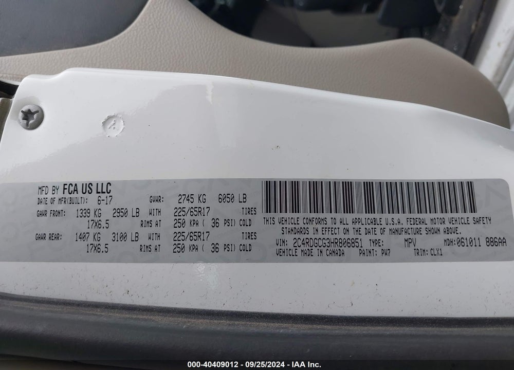 2017 DODGE GRAND CARAVAN SXT VIN: 2C4RDGCG3HR806851