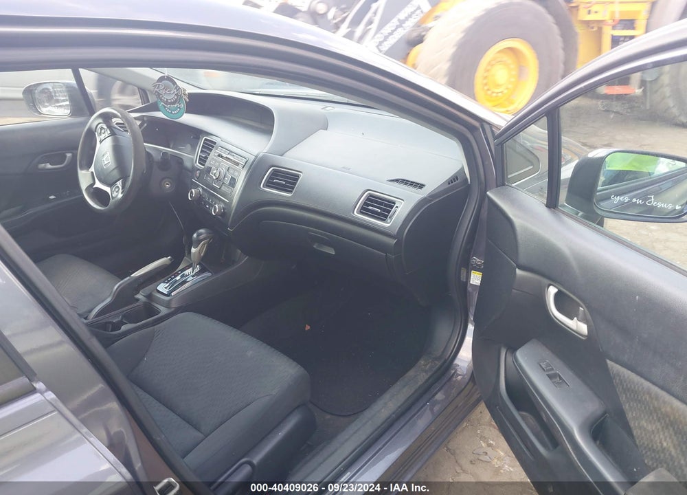 2014 HONDA CIVIC LX VIN: 19XFB2F57EE247579