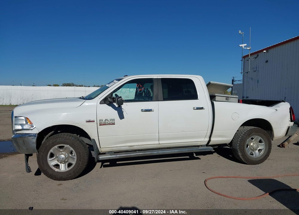 2015 RAM 2500 SLT VIN: 3C6TR5DT1FG672424