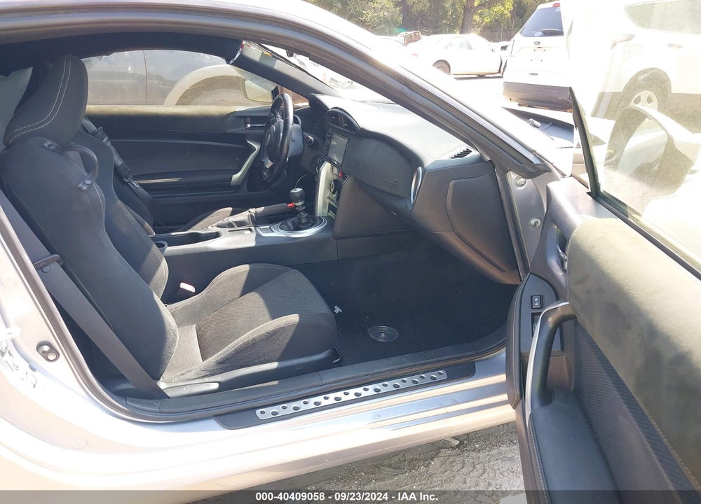 2017 TOYOTA 86 VIN: JF1ZNAA18H9709472