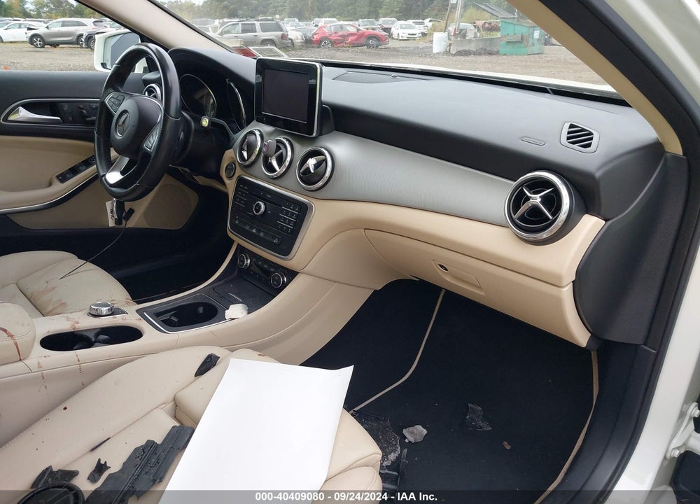 2016 MERCEDES-BENZ GLA 250 4MATIC VIN: WDCTG4GB8GJ215633