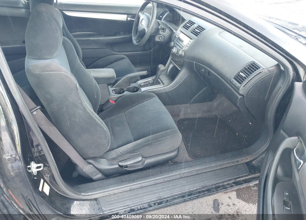 2004 HONDA ACCORD 2.4 EX VIN: 1HGCM72554A012410