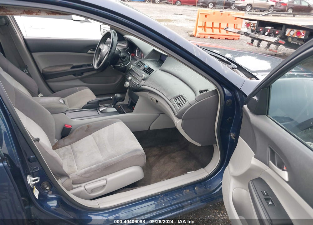 2009 HONDA ACCORD 2.4 LX-P VIN: 1HGCP26419A047903