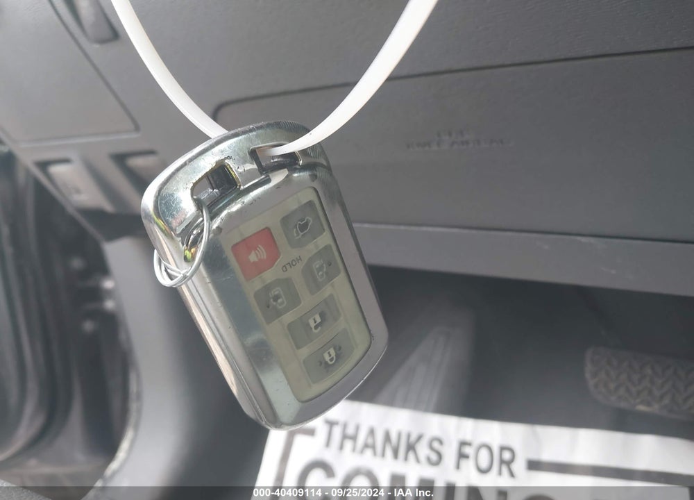 2020 TOYOTA SIENNA XLE VIN: 5TDYZ3DC0LS034410