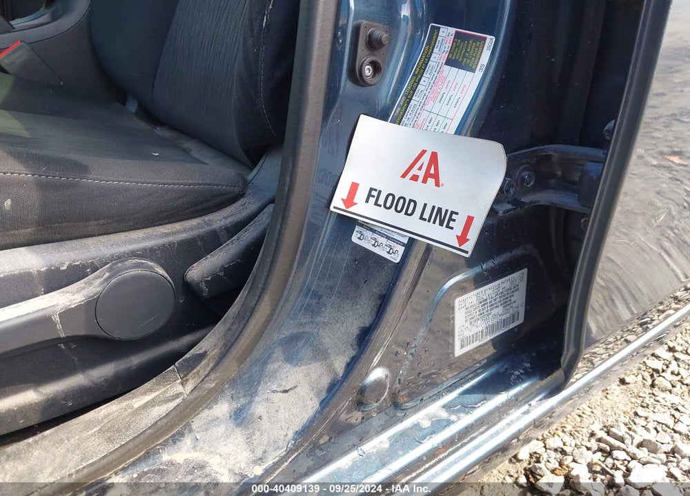 2015 NISSAN SENTRA SV VIN: 3N1AB7AP5FY276243