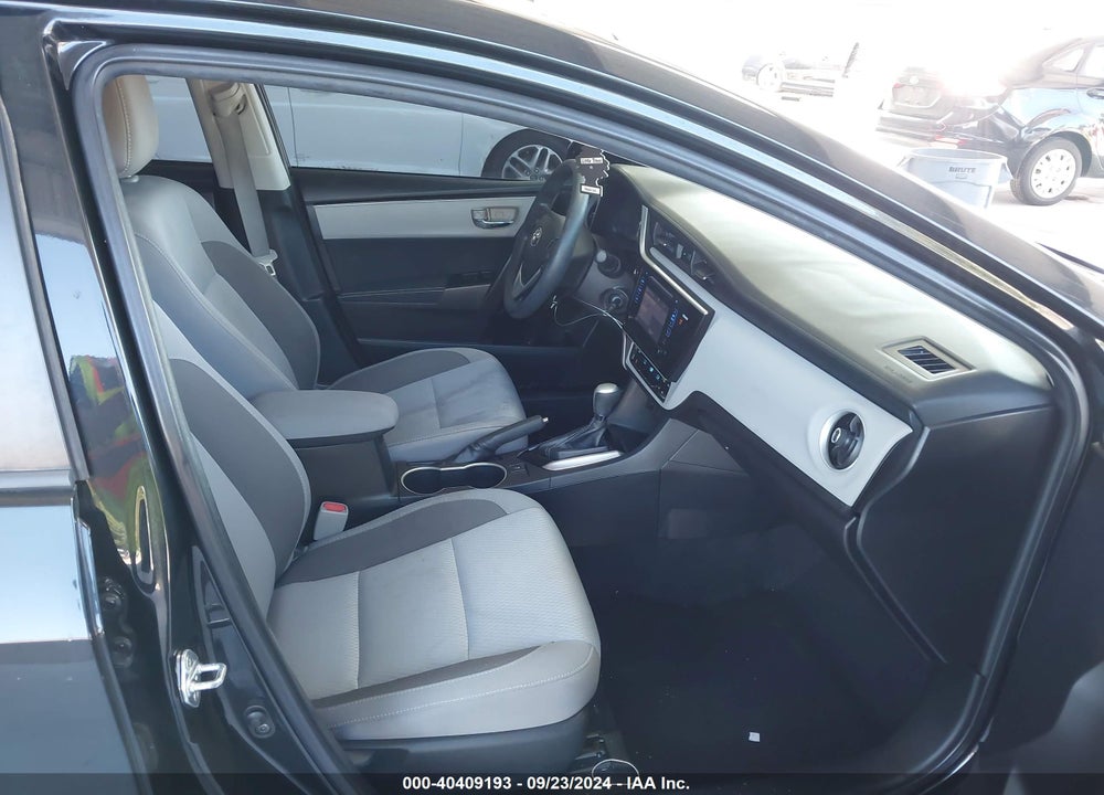 2017 TOYOTA COROLLA LE VIN: 2T1BURHE1HC793523