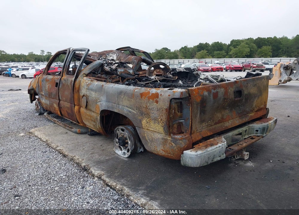 2001 CHEVROLET SILVERADO 2500HD LS VIN: 1GCHC29U91E213335