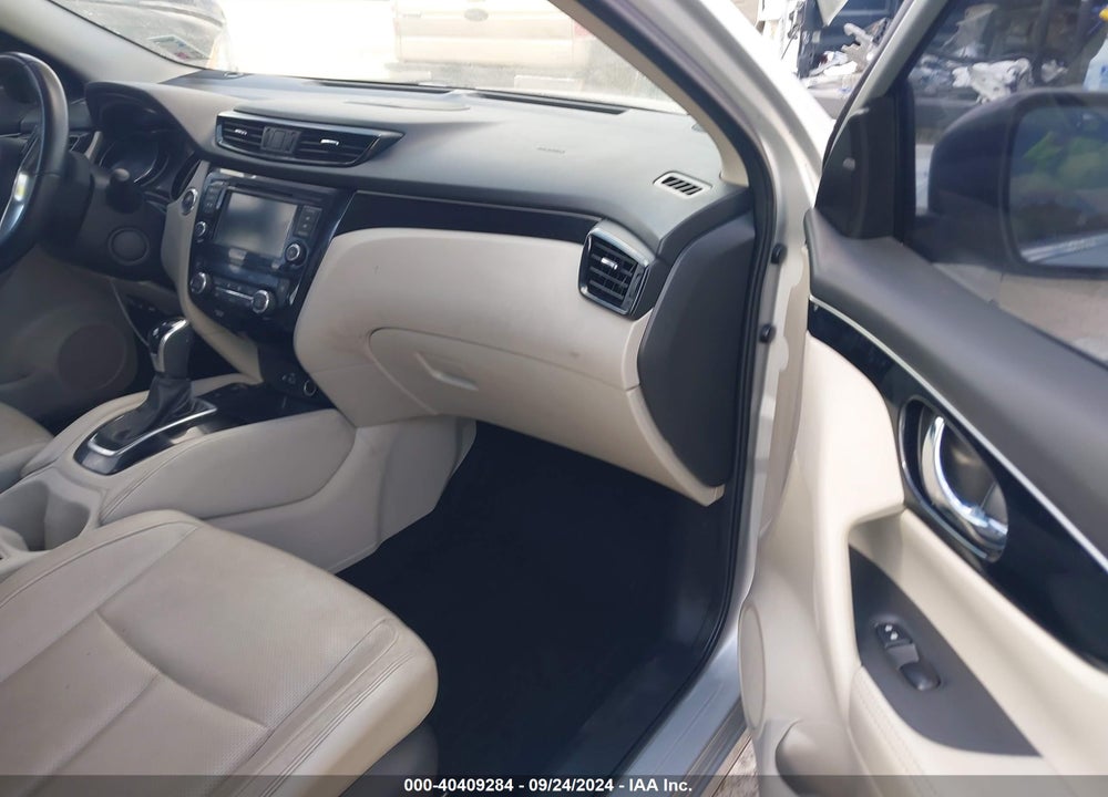 2019 NISSAN ROGUE SPORT SL VIN: JN1BJ1CP8KW218064