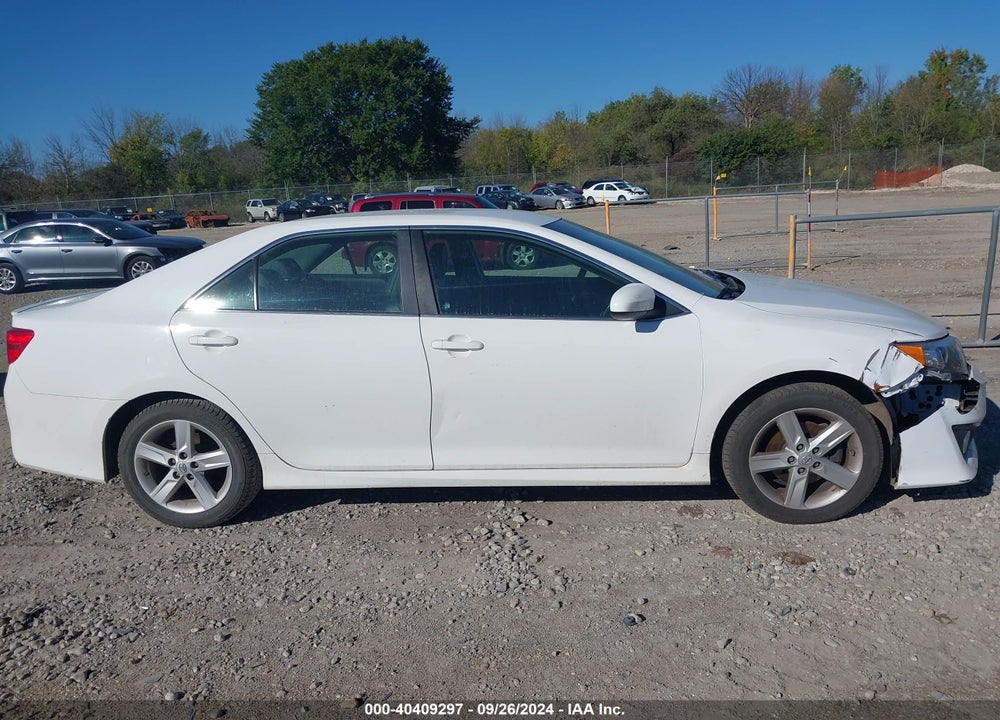 2014 TOYOTA CAMRY SE VIN: 4T1BF1FK3EU461954