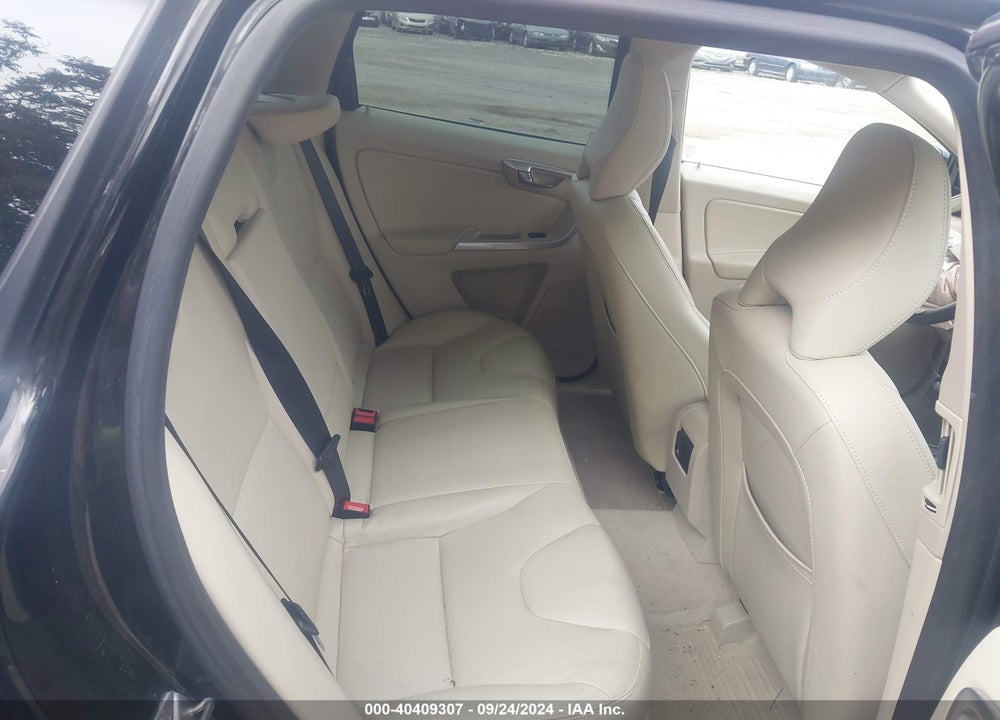 2015 VOLVO XC60 T5/T5 PREMIER VIN: YV4612RK7F2679959
