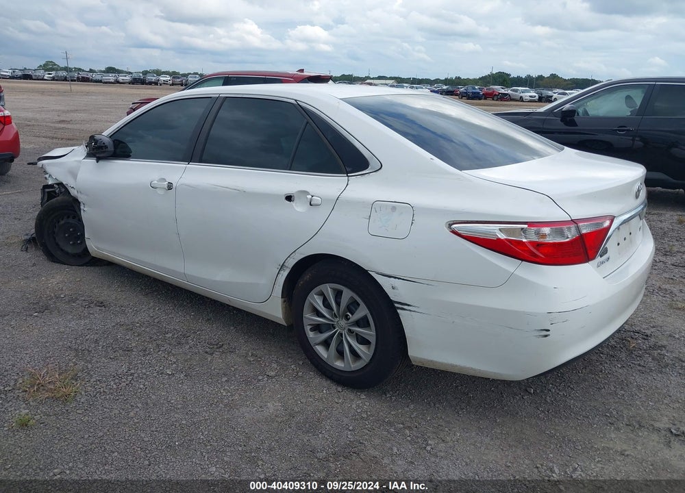 2015 TOYOTA CAMRY LE VIN: 4T1BF1FK6FU038027