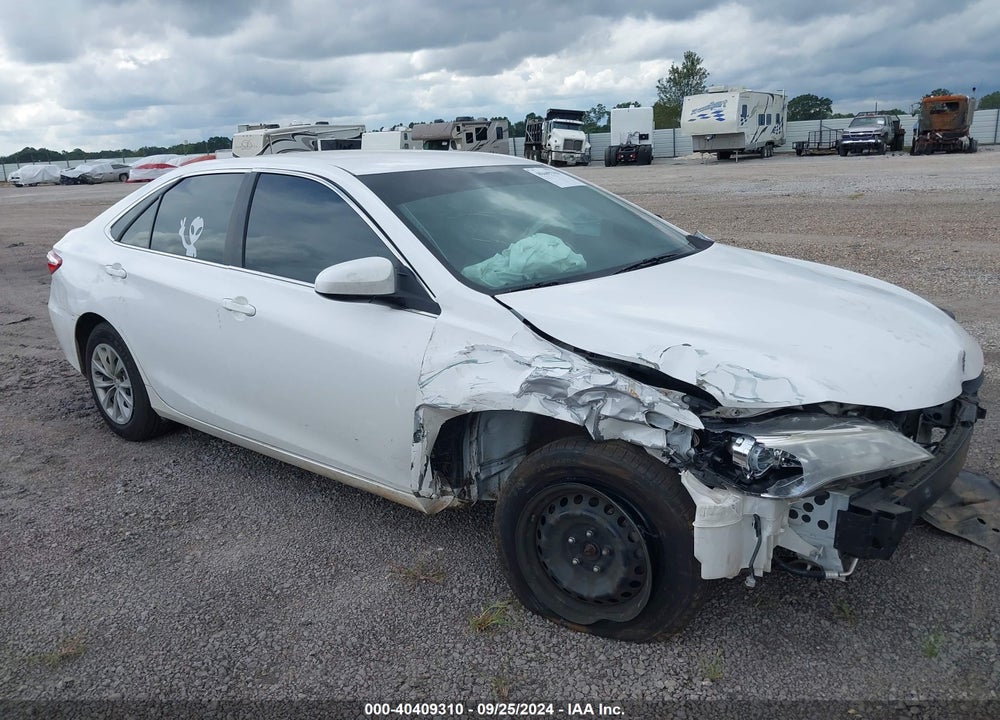 2015 TOYOTA CAMRY LE VIN: 4T1BF1FK6FU038027