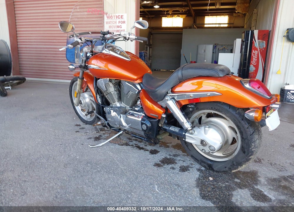 2004 HONDA VTX1300 C VIN: 1HFSC550X4A004794