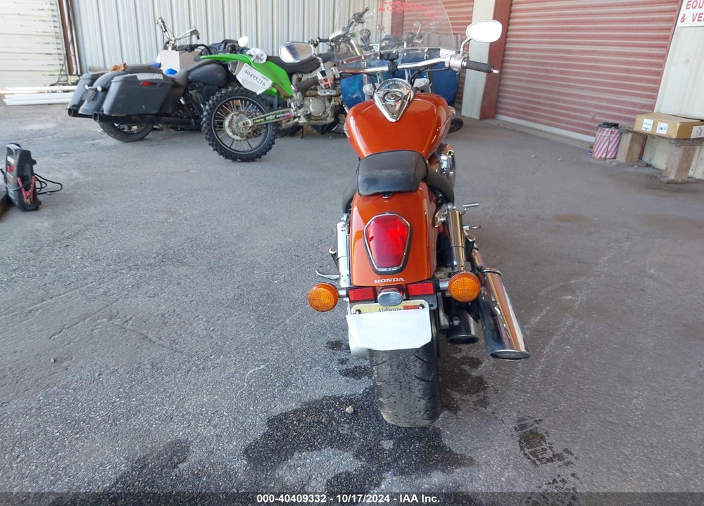 2004 HONDA VTX1300 C VIN: 1HFSC550X4A004794