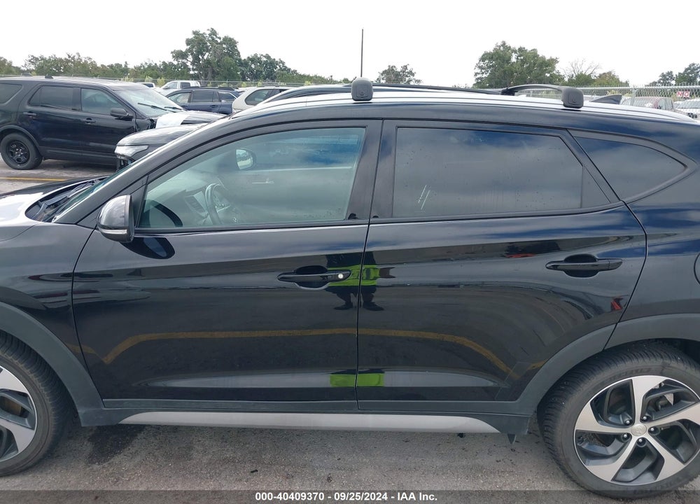 2018 HYUNDAI TUCSON SPORT VIN: KM8J3CALXJU741946