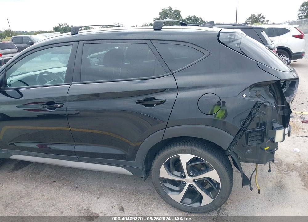 2018 HYUNDAI TUCSON SPORT VIN: KM8J3CALXJU741946