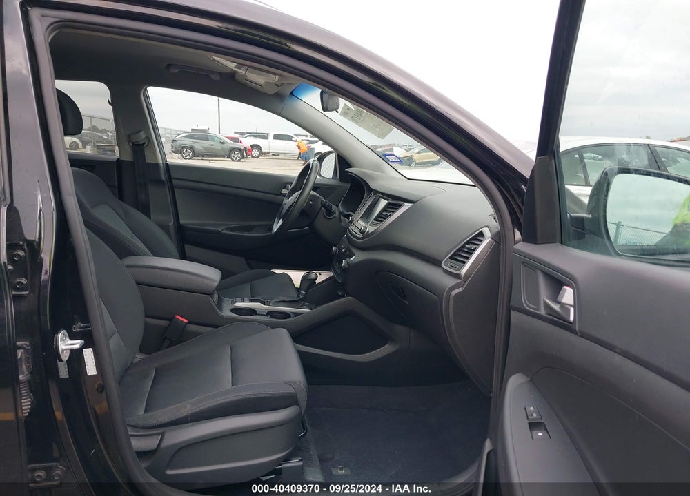 2018 HYUNDAI TUCSON SPORT VIN: KM8J3CALXJU741946
