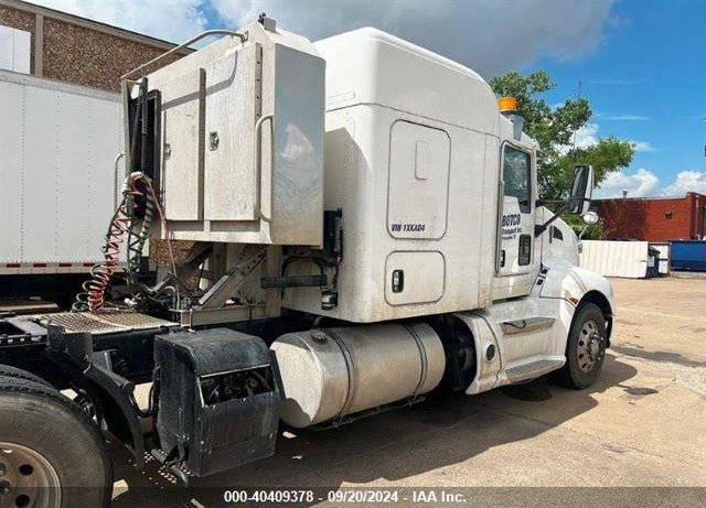 2016 KENWORTH CONSTRUCTION T660 VIN: 1XKAD49X9GJ116743