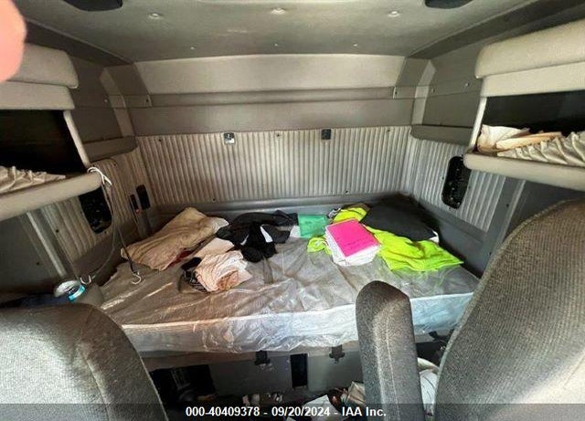 2016 KENWORTH CONSTRUCTION T660 VIN: 1XKAD49X9GJ116743
