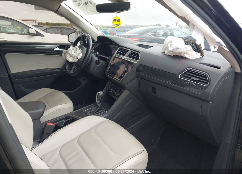 2018 VOLKSWAGEN TIGUAN 2.0T SEL PREMIUM VIN: 3VV5B7AX6JM063964