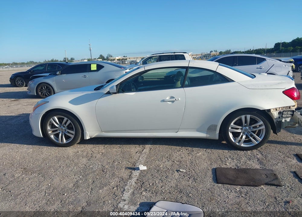 2010 INFINITI G37 VIN: JN1CV6FE0AM351718