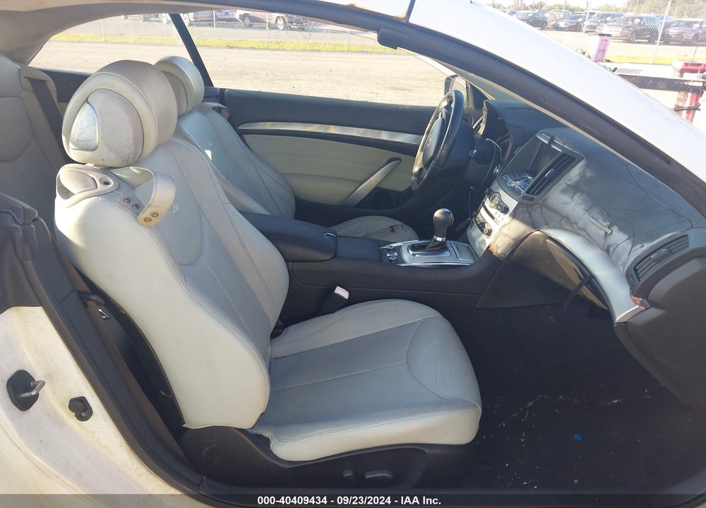 2010 INFINITI G37 VIN: JN1CV6FE0AM351718