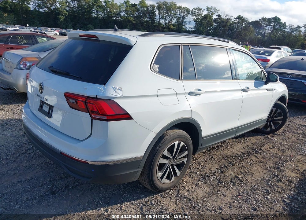 2022 VOLKSWAGEN TIGUAN VIN: 3VV1B7AX0NM004543