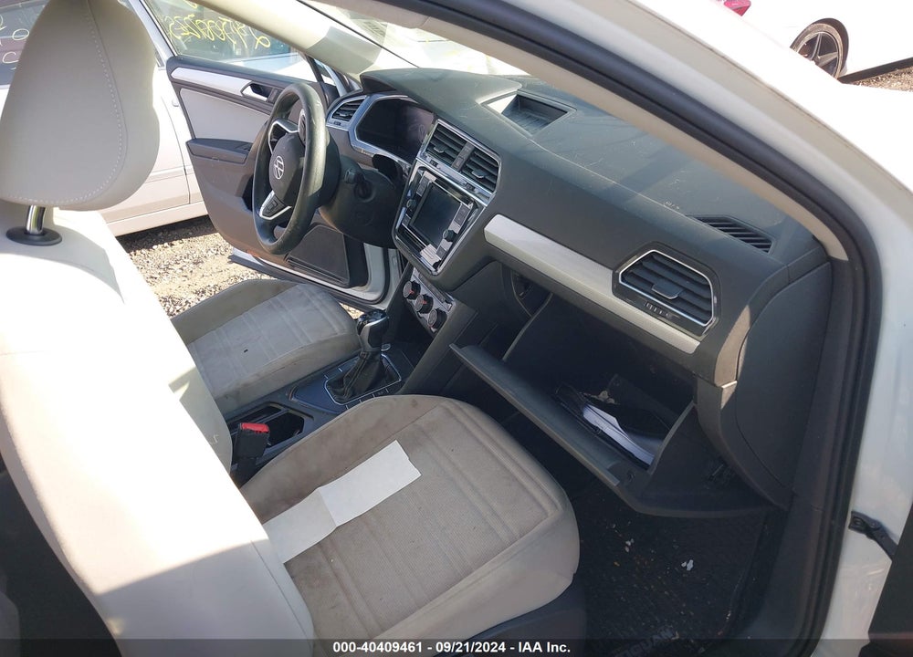 2022 VOLKSWAGEN TIGUAN VIN: 3VV1B7AX0NM004543