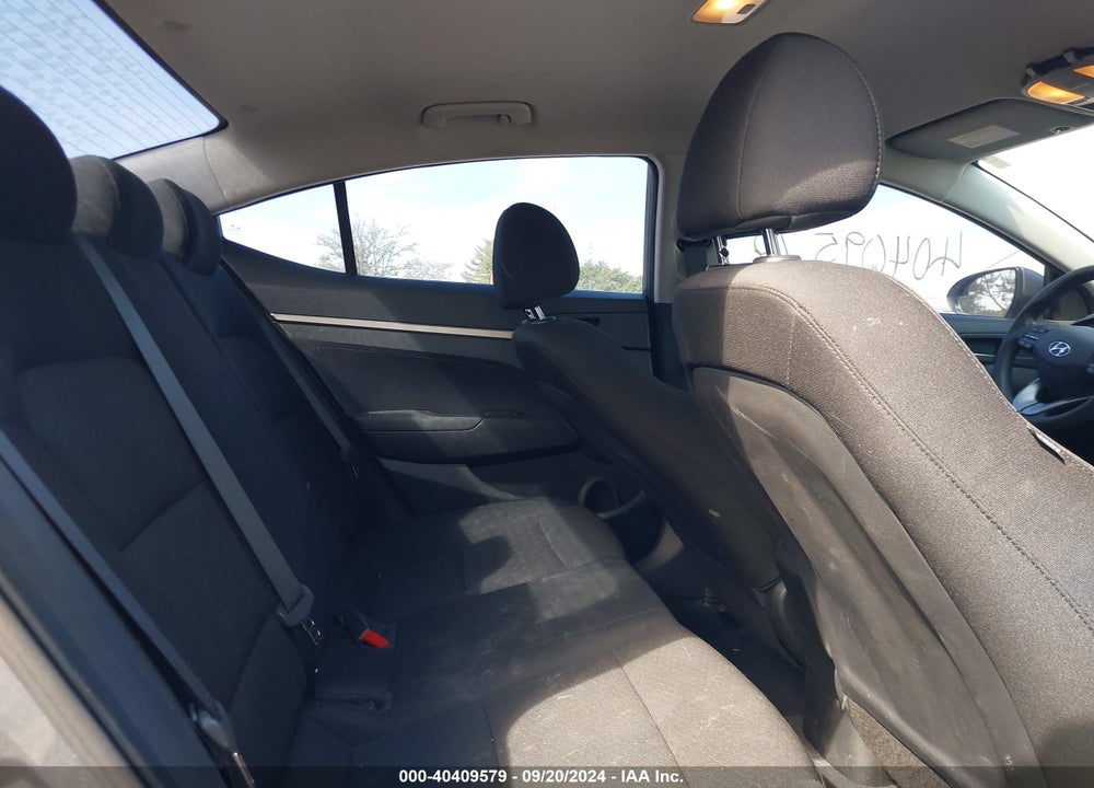 2019 HYUNDAI ELANTRA SE VIN: 5NPD74LF5KH413039