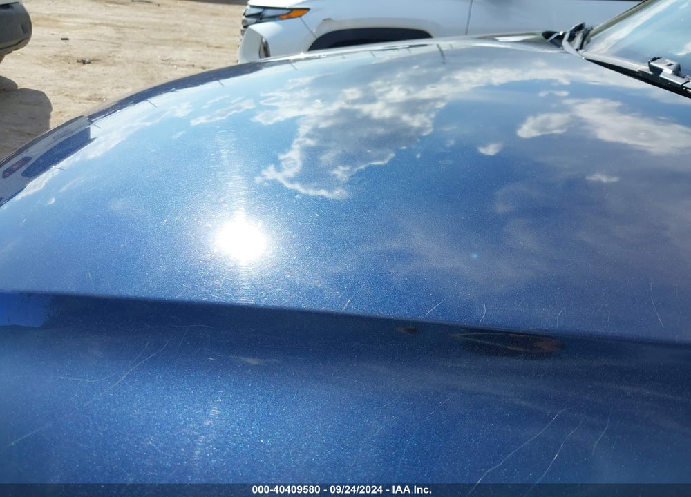 2011 VOLKSWAGEN TIGUAN SE VIN: WVGBV7AX9BW519199