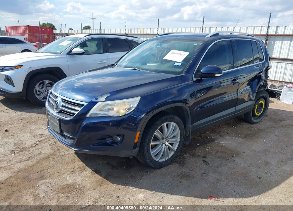 2011 VOLKSWAGEN TIGUAN SE VIN: WVGBV7AX9BW519199