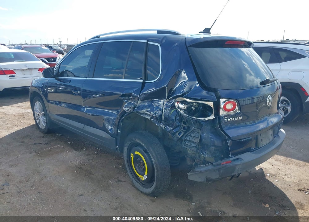 2011 VOLKSWAGEN TIGUAN SE VIN: WVGBV7AX9BW519199