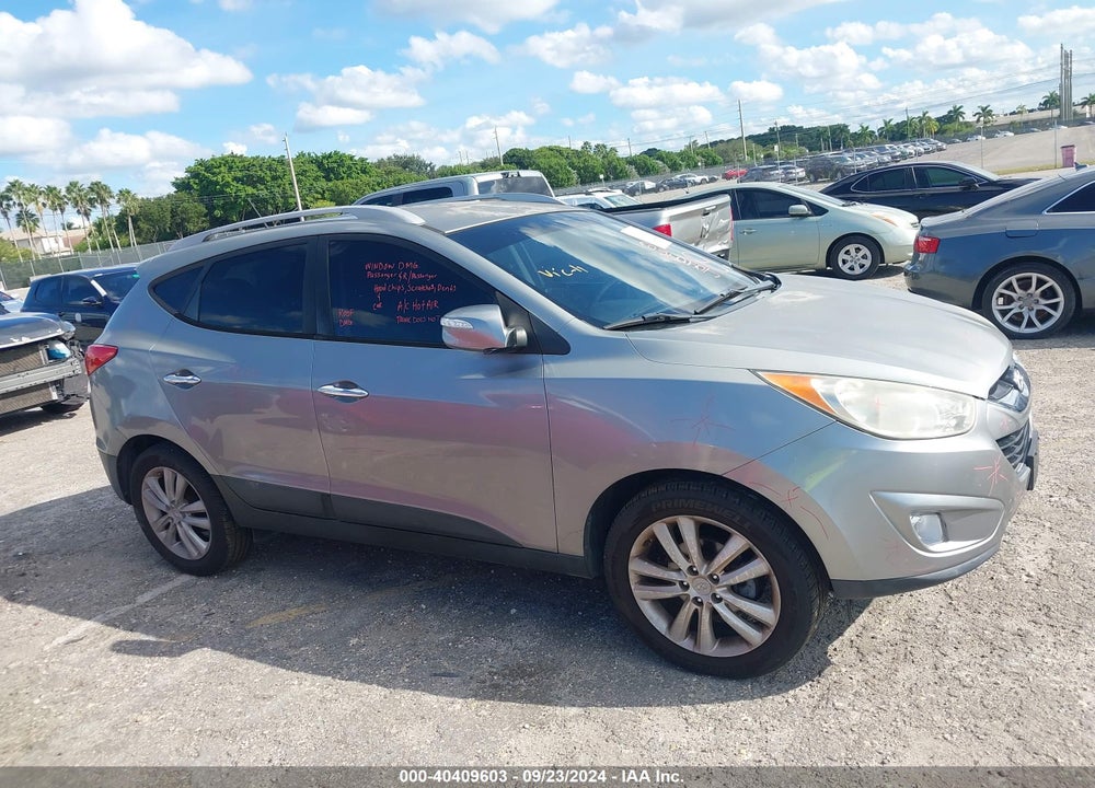 2010 HYUNDAI TUCSON LIMITED VIN: KM8JU3ACXAU103564