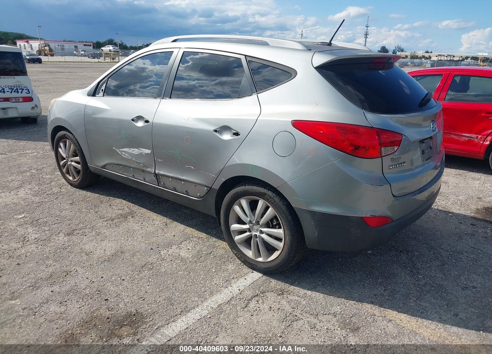 2010 HYUNDAI TUCSON LIMITED VIN: KM8JU3ACXAU103564