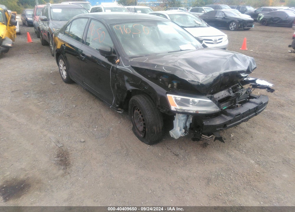 2013 VOLKSWAGEN JETTA 2.0L S VIN: 3VW2K7AJ8DM354318
