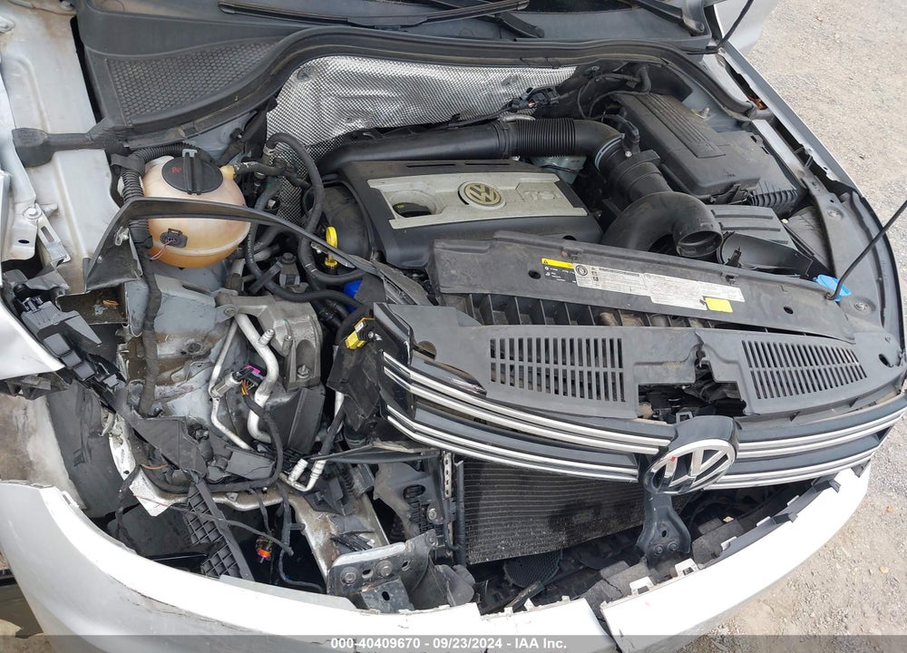 2016 VOLKSWAGEN TIGUAN SE VIN: WVGAV7AX7GW577671