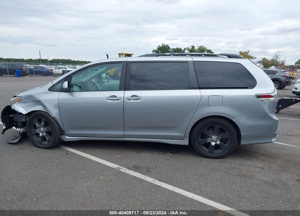 2011 TOYOTA SIENNA SE VIN: 5TDXK3DC5BS053517