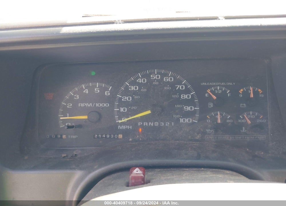 1999 CHEVROLET TAHOE LT VIN: 1GNEC13R8XJ321678