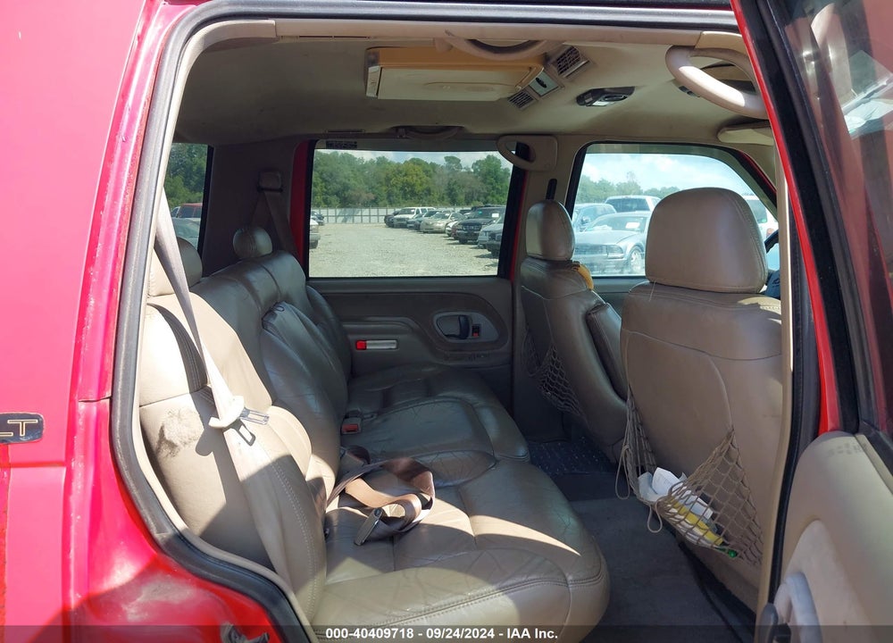 1999 CHEVROLET TAHOE LT VIN: 1GNEC13R8XJ321678