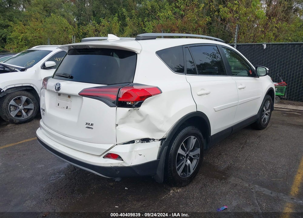 2017 TOYOTA RAV4 XLE VIN: JTMRFREV7HJ105297