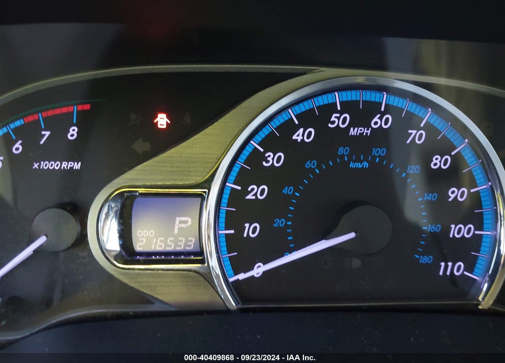 2014 TOYOTA SIENNA XLE V6 8 PASSENGER VIN: 5TDYK3DC8ES429538