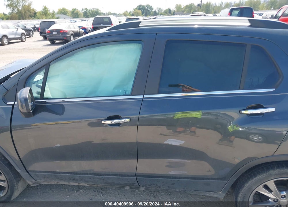 2020 CHEVROLET TRAX AWD LT VIN: 3GNCJPSB3LL197987