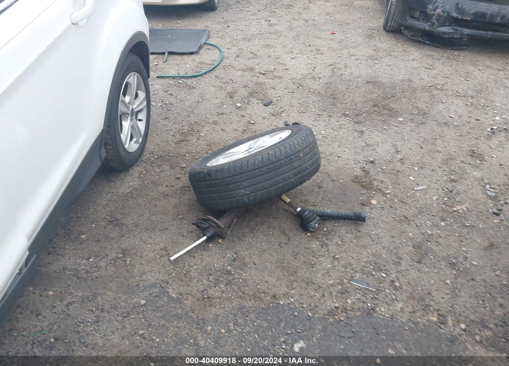 2014 FORD ESCAPE SE VIN: 1FMCU9GX9EUC72213