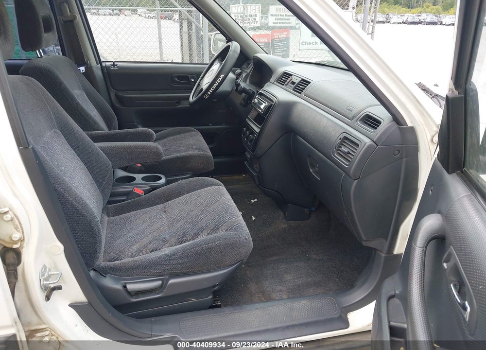 2001 HONDA CR-V EX VIN: JHLRD18651S028377