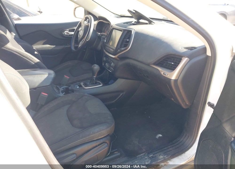 2016 CHEROKEE JEEP  LATITUDE VIN: 1C4PJLCB5GW363024