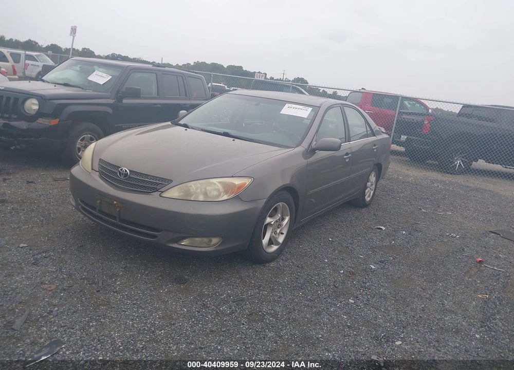 2004 TOYOTA CAMRY XLE VIN: 4T1BE32K74U800346