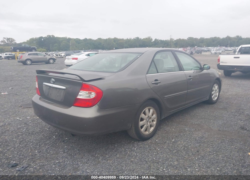 2004 TOYOTA CAMRY XLE VIN: 4T1BE32K74U800346